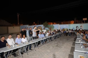 Helvacıoğlu Mahallesinde AK Parti coşkusu! Sanki yarın seçim varmış gibi Mahalle de izdiham oluştu
