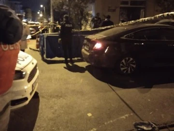 Husumetlisinin aracını kurşunladı: 1 ölü