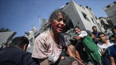 İsrail bombardımanında El-Şafii Camisi enkaza döndü