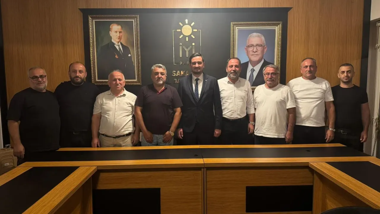 İYİ Parti Sakarya’da toplu istifa: İl Başkanı Ahmet Uçak ve 6 ilçe başkanı ayrıldı