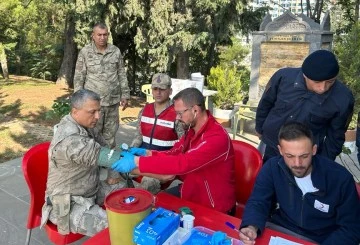 Jandarma’dan kan bağışı