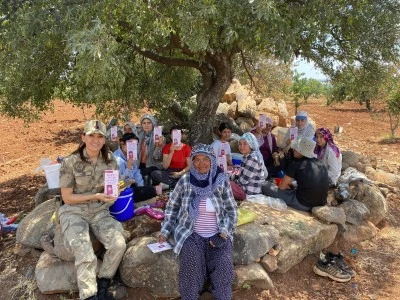 Jandarma KADES'i tarım işçilerine tanıttı