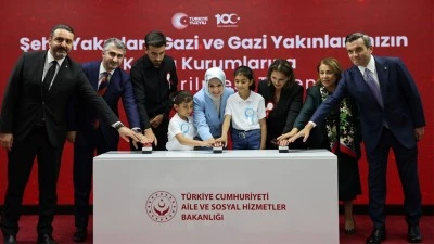 Kamu kurum ve kuruluşlarında 51 bin 359 şehit yakını, gazi ve gazi yakını istihdam edildi