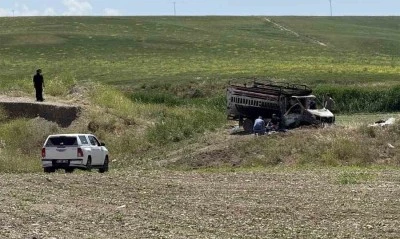 Kamyonetle yanmış halde bulundular