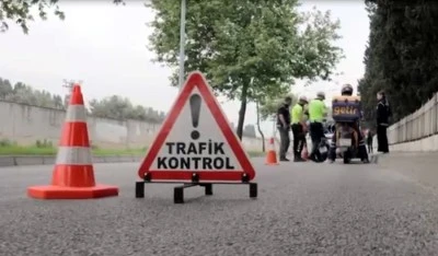Kask takmayan motosiklet/motorlu bisiklet sürücülerine taviz yok