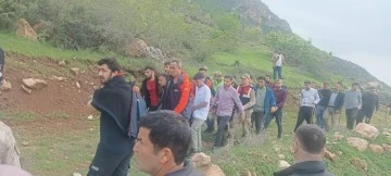 Kayalıklardan düşen 1 kişi hayatını kaybetti