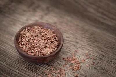 Keten Tohumunun Faydaları: Bitkisel Omega-3'&uuml;n En Zengin Kaynağı