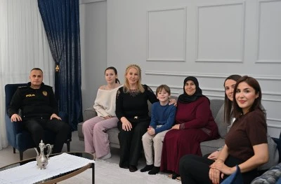  Kilis Emniyet M&uuml;d&uuml;r&uuml; Korkmaz&rsquo;dan Şehit Ailesine Anlamlı Ziyaret