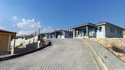 Kilis'in Eğlen Köyü'nde deprem konutları tamamlanıyor 