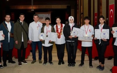 Kilis&rsquo;in Gururu İstanbul&rsquo;da T&uuml;rkiye Birincisi Oldular