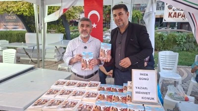 Kilis Kitap Fuarı'nda Mehmet Konuk Okurlarıyla Buluştu