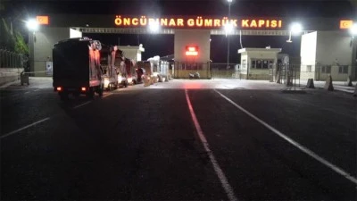 Kilis Öncüpınar Sınır Kapısı'nda gece saatlerinde yoğunluk 