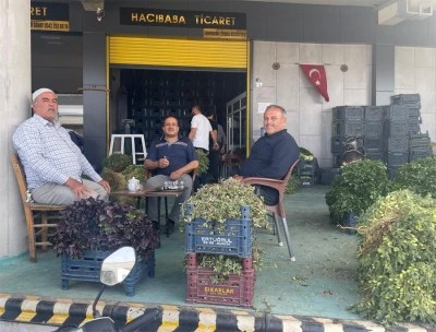 Kilis Sebze Hali esnafı dert küpü: Yol yok, denetim yok, müşteri yok!