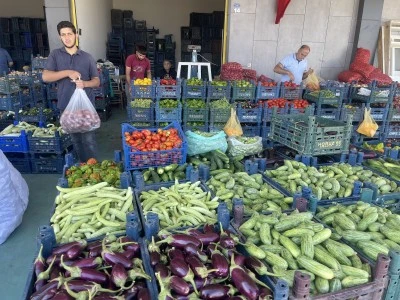 Kilis Sebze Hali&rsquo;nde Bazı Sebzeler 5 TL&rsquo;ye D&uuml;şt&uuml;!