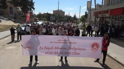 Kilis'te 2025 Aile Yılı kapsamında farkındalık yürüyüşü düzenlendi