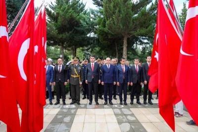 Kilis&rsquo;te 30 Ağustos Coşkusu: Şehitler Anıldı, Kahramanlar Alkışlandı!