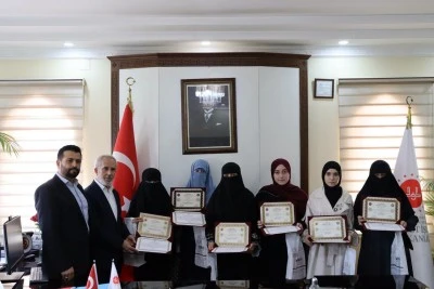  Kilis&rsquo;te 6 Kadın ve Gen&ccedil; Kız Hafız Oldu