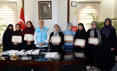 Kilis’te 7 Genç Kız Hafızlık Belgesini Gururla Aldı