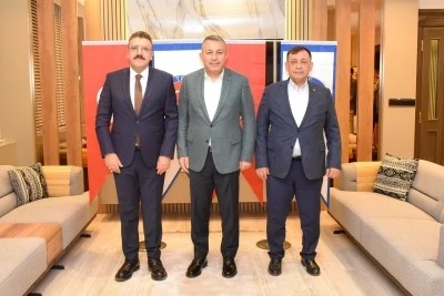 Kilis’te Adaletin İki Önemli İsmi Uğurlandı