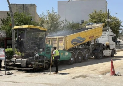 Kilis'te Adnan Menderes Bulvarı’nda asfaltlama çalışması başladı