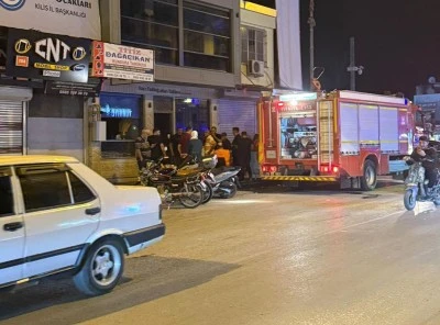 Kilis'te baklavacı dükkanında yangın