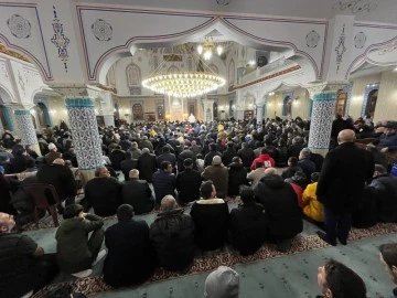 Kilis’te camiler doldu taştı