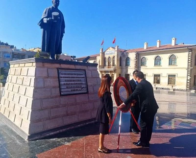 Kilis’te Çelenk Sunma Töreni Düzenlendi
