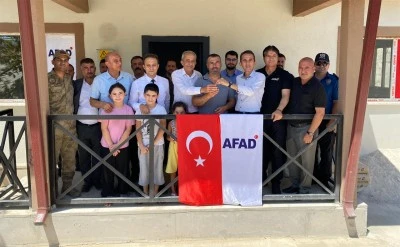 Kilis'te deprem konutlarının anahtar teslimi yapıldı