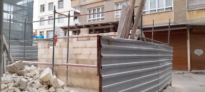 Kilis’te depremlerinde ağır hasar gören çeşmenin restorasyonu başladı