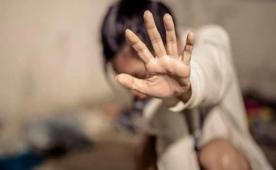 Kilis’te Eşini Bıçakla Tehdit Etti