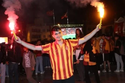 Kilis'te Galatasaray'ın şampiyonluğundan renkli görüntüler