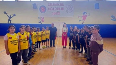 Kilis'te Geleneksel Çocuk Oyunları Şenliği'nin ikincisi coşkuyla başladı