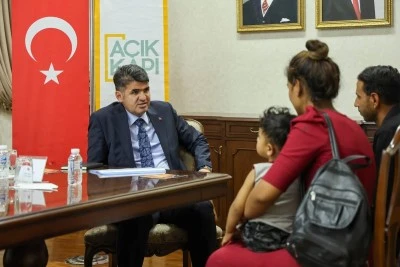 Kilis&rsquo;te Halk G&uuml;n&uuml; Buluşması Vali Kalaylı Vatandaşları Taleplerini Dinledi