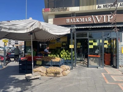 Kilis&rsquo;te Halkmar&rsquo;da Vatandaşın Y&uuml;z&uuml;n&uuml; G&uuml;ld&uuml;ren Fiyatlar!
