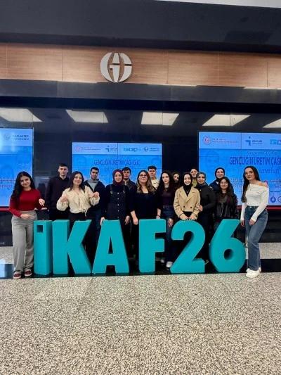 Kilis&rsquo;te İpek Yolu Kariyer Fuarı&rsquo;nda &Ouml;ğrencilerle Buluştu