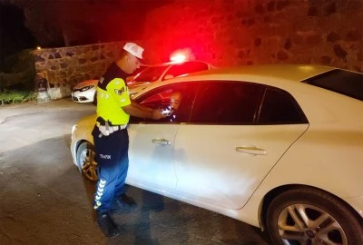 Kilis’te Jandarma ekiplerinden alkol denetimi