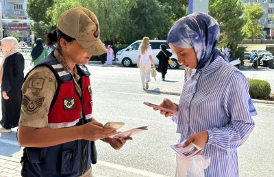 Kilis'te jandarma, üniversite öğrencilerini bilgilendirdi