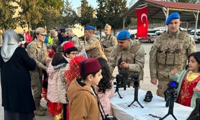 Kilis&rsquo;te Jandarma ve &Ouml;ğrenciler Aynı Sofrada