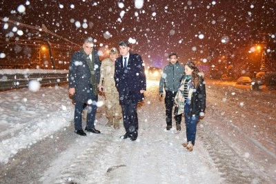 Kilis&rsquo;te Kar Mesaisi Gece G&uuml;nd&uuml;z S&uuml;r&uuml;yor