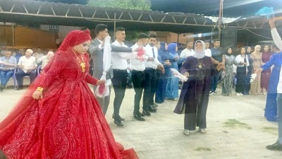 Kilis’te köy düğününe yoğun ilgi  