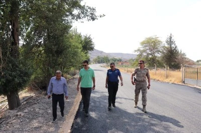 Kilis'te Köy Yolları Asfaltlanıyor