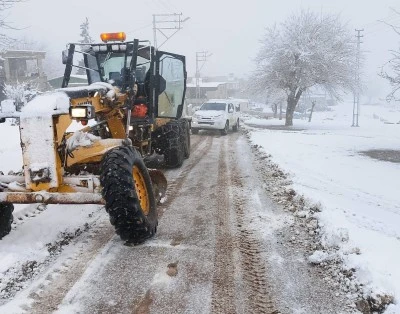 Kilis&rsquo;te K&ouml;y Yolları Ulaşıma A&ccedil;ıldı