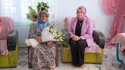 Kilis&rsquo;te K&ouml;yde Yaşayan 107 Yaşındaki Fatma Teyzeye Anlamlı Ziyaret