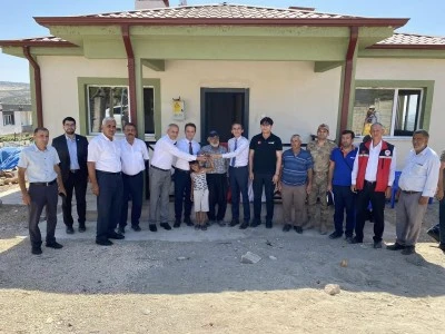 Kilis’te Köylerde Deprem Konutları Hak Sahiplerine Teslim Ediliyor