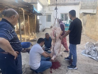 Kilis&rsquo;te Kurbanlar Kesilmeye Başlandı