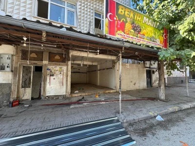  Kilis’te Meşhur Arap Manav Milyonları Alıp Kaçtı