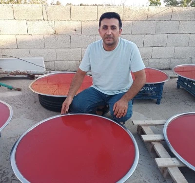 Kilis’te Odun Ateşinde Salça Zamanı: Domatesler Kazanda, Gelenek Sürüyor