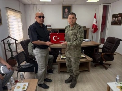 Kilis’te Şehit Ailelerinden Tugay Komutanı Özbalcı’ya Anlamlı Ziyaret