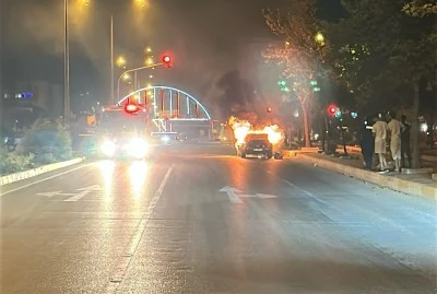 Kilis’te seyir halindeki araçta yangın