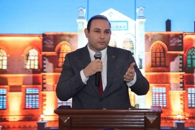 Kilis&rsquo;te Siyasi Kulisler Hareketlendi: Hakan Bilecen AK Parti&rsquo;ye mi Ge&ccedil;iyor?